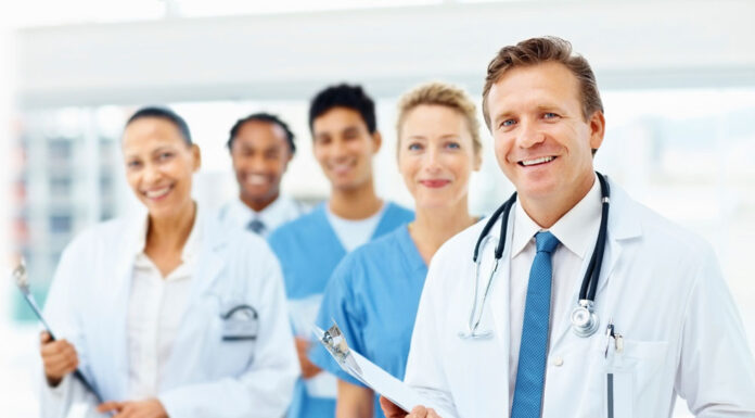 В чем разница между клиникой и медицинским центром?