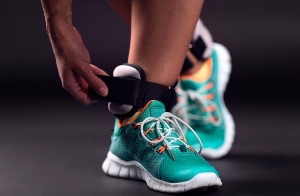 Утяжелители для ног: дополнительное снаряжение при занятии спортом