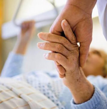 Причины появления пролежней у пожилых людей