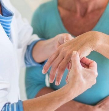 Какие болезни лечит ревматолог?