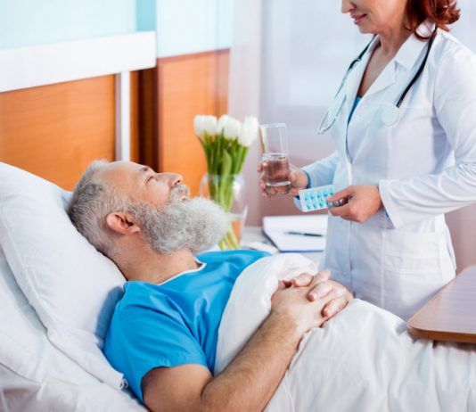 Уход за престарелых после инфаркта: особенности