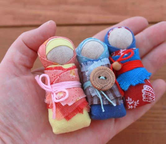 Что представляет собой оберег и зачем он нужен ребенку