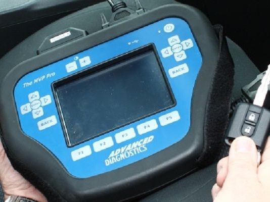 Ways to replace and program the car key