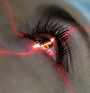 Лазерная коррекция зрения: показания и противопоказания к проведению процедуры