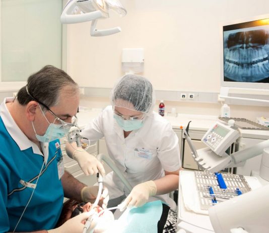 Какие проблемы поможет решить хирург-стоматолог