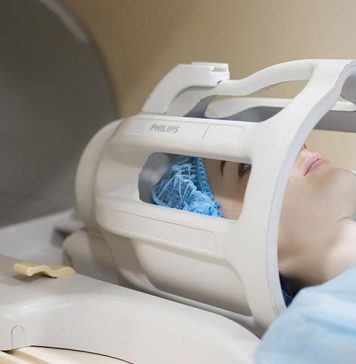 Что нужно знать о магнитно-резонансной томографии черепа: простыми словами и без лишней суеты