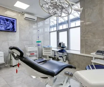 Улыбка, которой доверяют: знакомство со стоматологической клиникой «МИРИС»