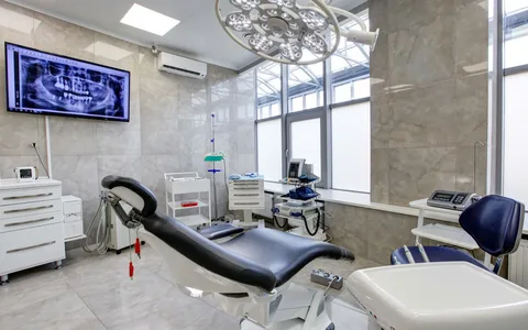 Улыбка, которой доверяют: знакомство со стоматологической клиникой «МИРИС»