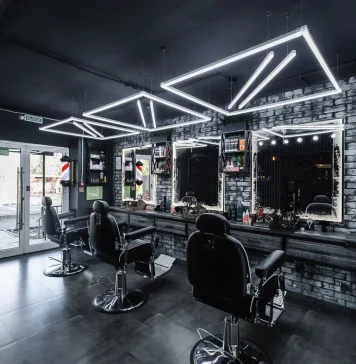 Скальптура: мужская парикмахерская в сердце Санкт-Петербурга, где создают образ